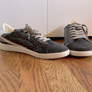 Dolce vita sneakers
